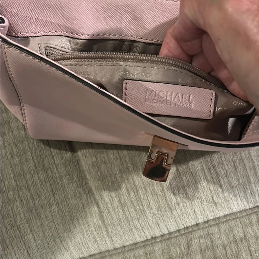 Michael Kors violet Vivian braided chain, Crossbody bag 13 inch or 24 inch drop - Picture 9 of 11